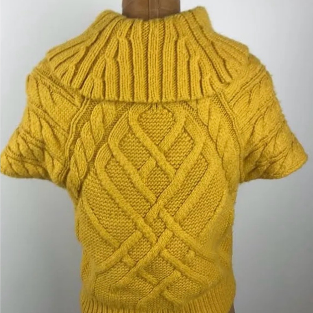 Ann Taylor LOFT mustard yellow short sleeve turtle neck sweater (small)